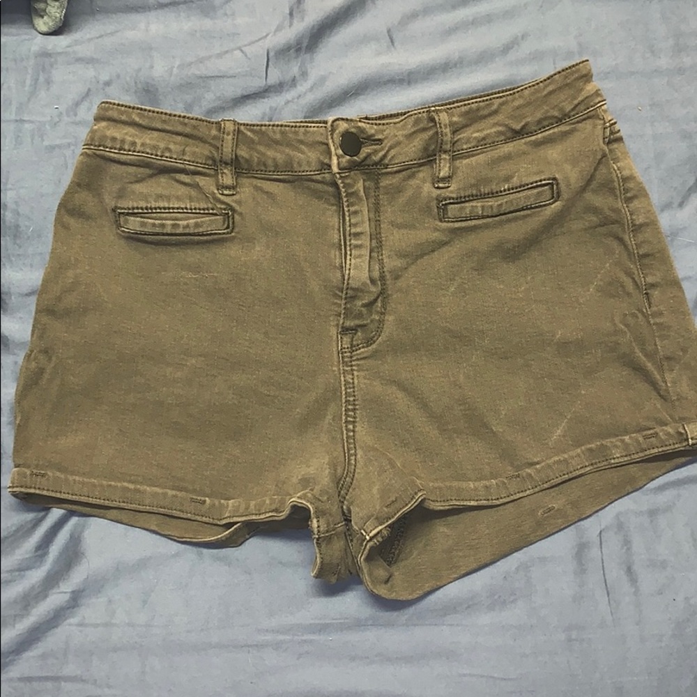 Army green super high rise shorts